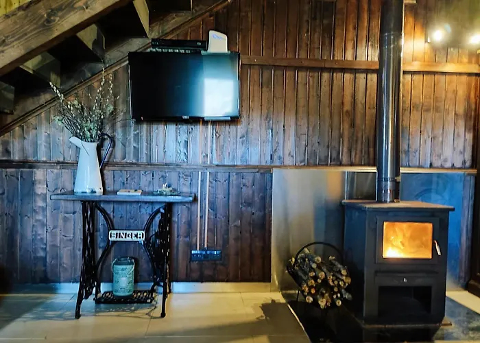 Casa Candeias 샬레 멜가코